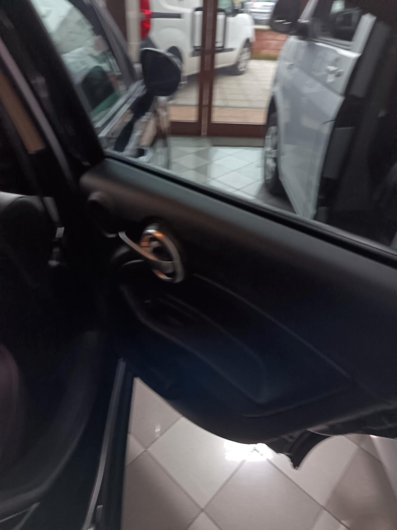 Fiat 500X 1.3 MultiJet 95 CV city cross Autocarro