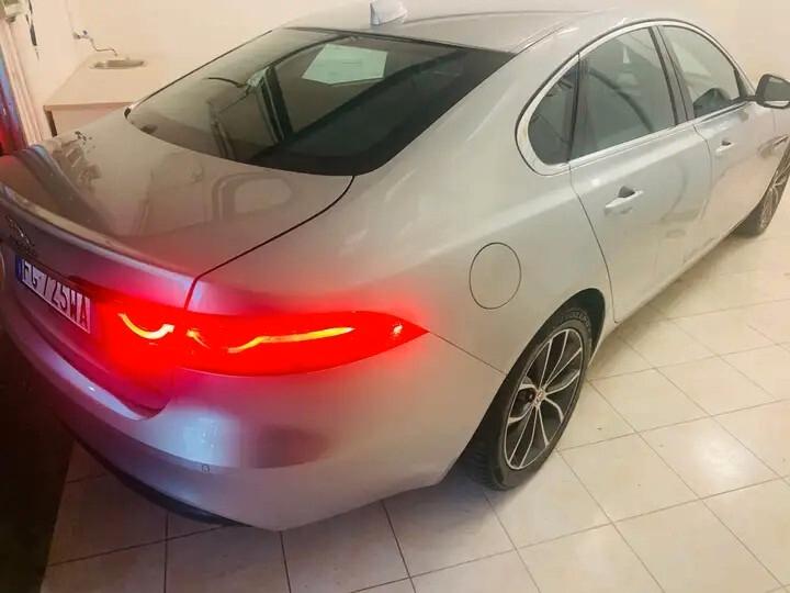 Jaguar XF 2.0 D E-Performance Prestige