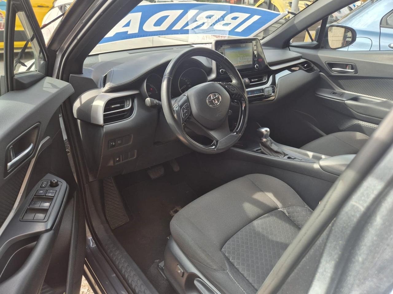 Toyota C-HR 1.8 Hybrid E-CVT Business