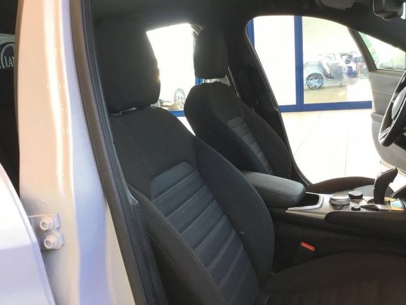 Alfa Romeo Giulia 2.0 Turbo 280 CV AT8 AWD Q4 Sprint MY24
