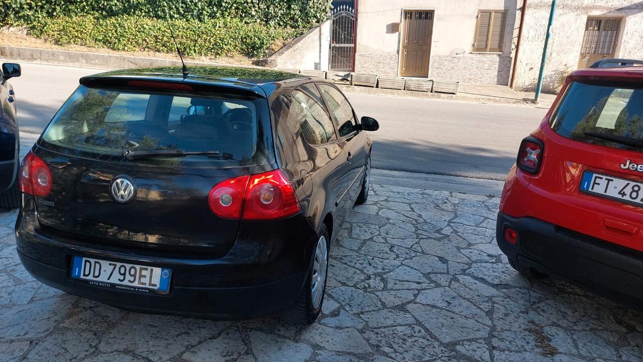 VOLKSWAGEN GOLF 5 PREZZO TRATTABILE