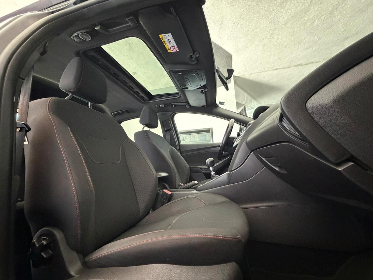 Ford Focus 1.5 TDCi (Diesel) 120cv ST-Line