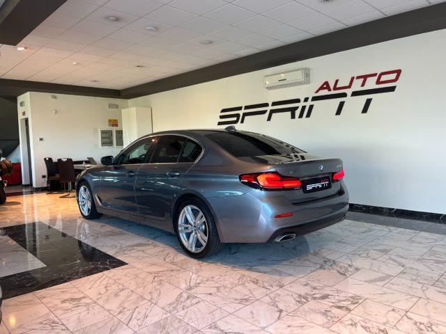 BMW 530 d Berlina 249cv xDrive Business StepTronic 48V