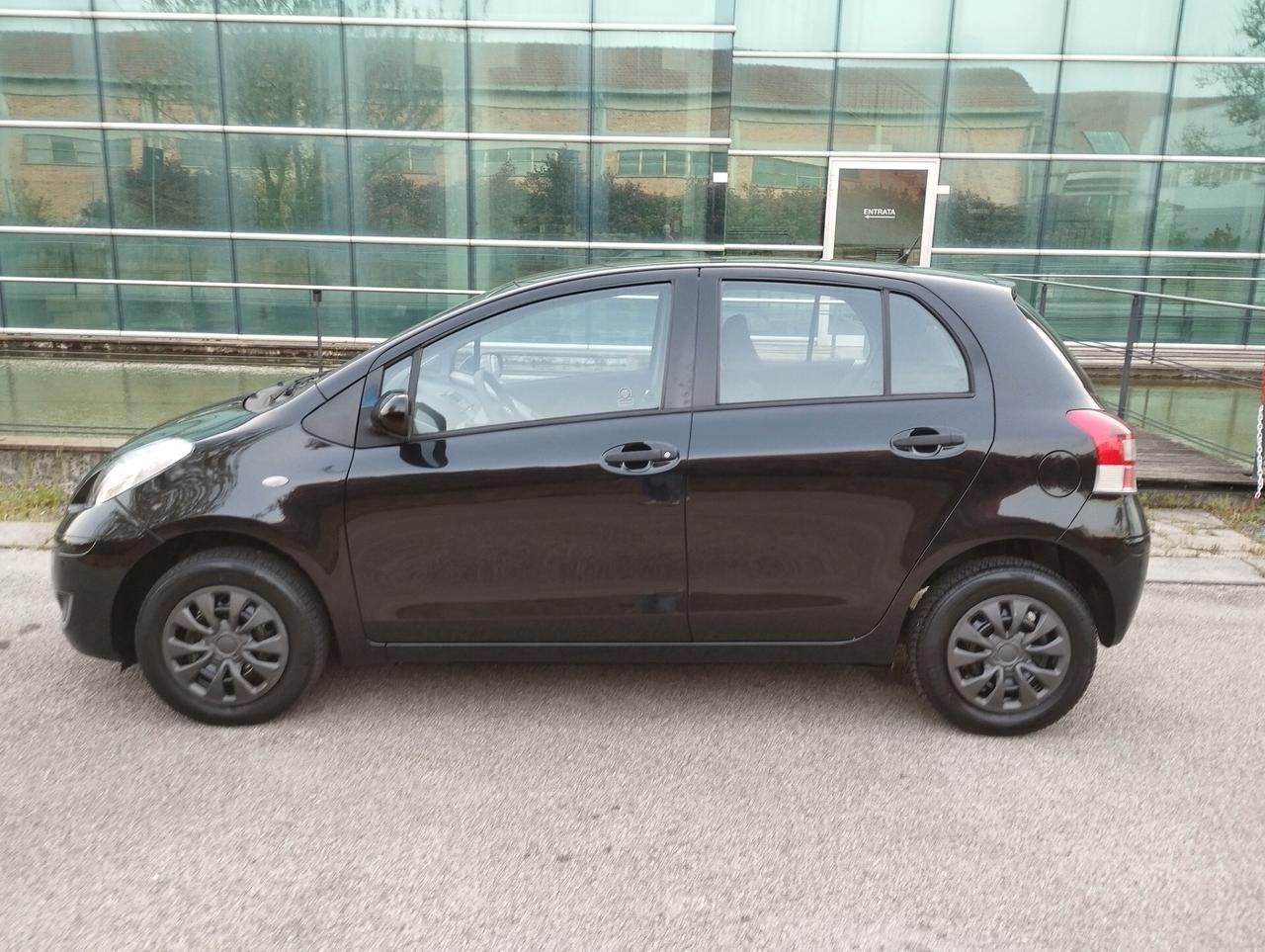 Toyota Yaris 1.0 5P OK NEOPATENTATI E 115 /2010