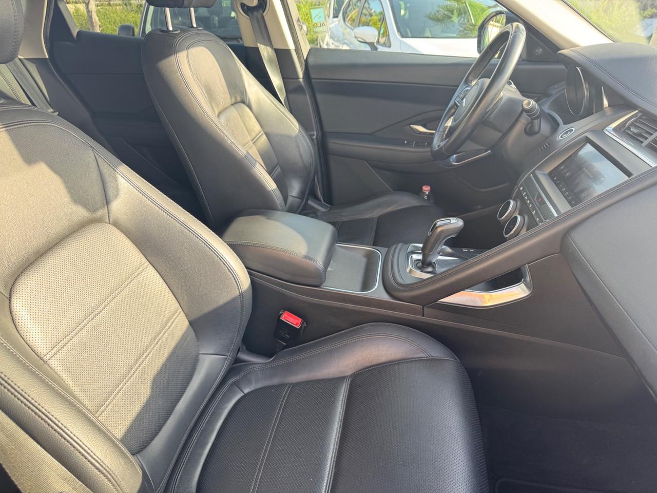 Jaguar E-Pace 2.0D 150 CV AWD aut. SE