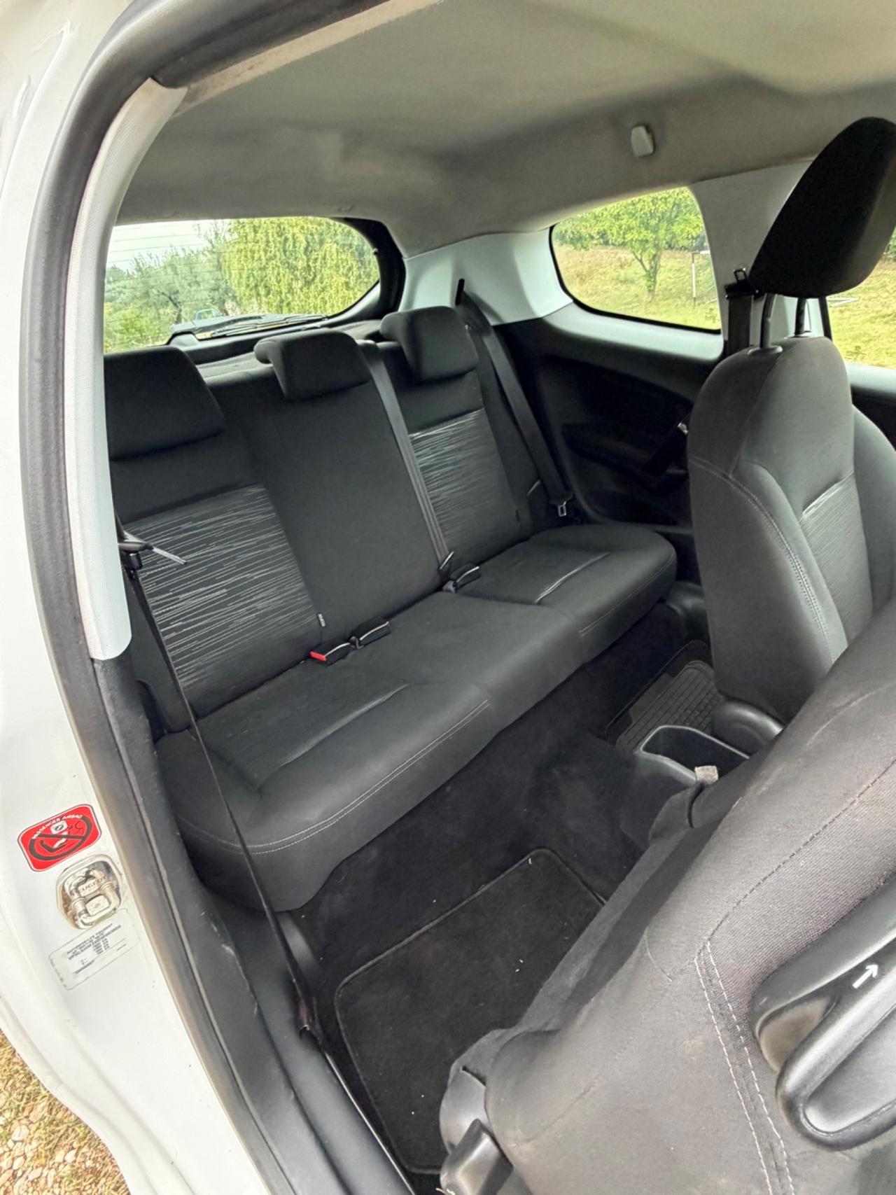 Peugeot 208 PureTech 82 3 porte Active