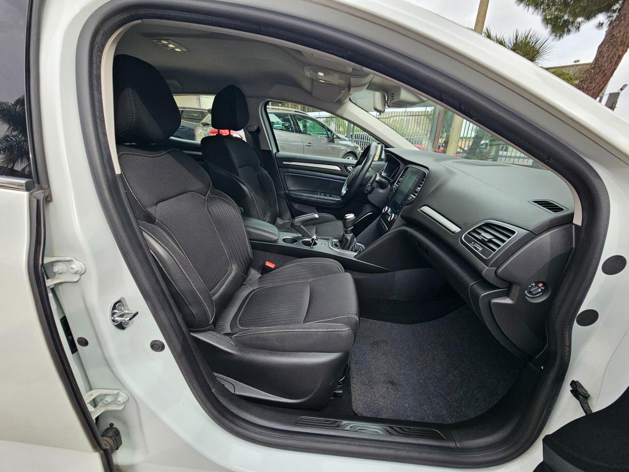 Renault Mégane 1.5 Blue dCi 115 CV Duel2