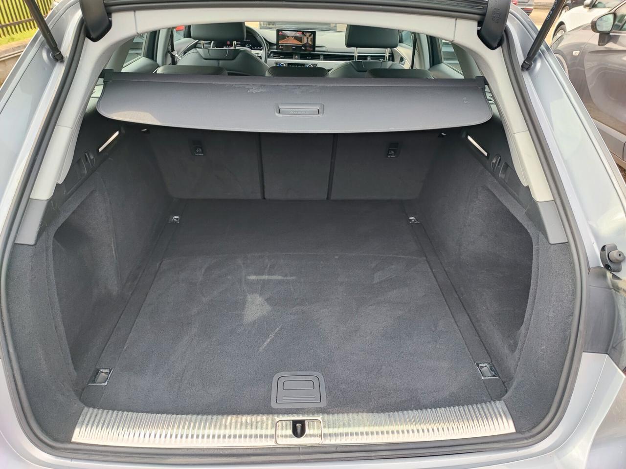 Audi A4 Avant 40 TDI quattro S tronic line edition