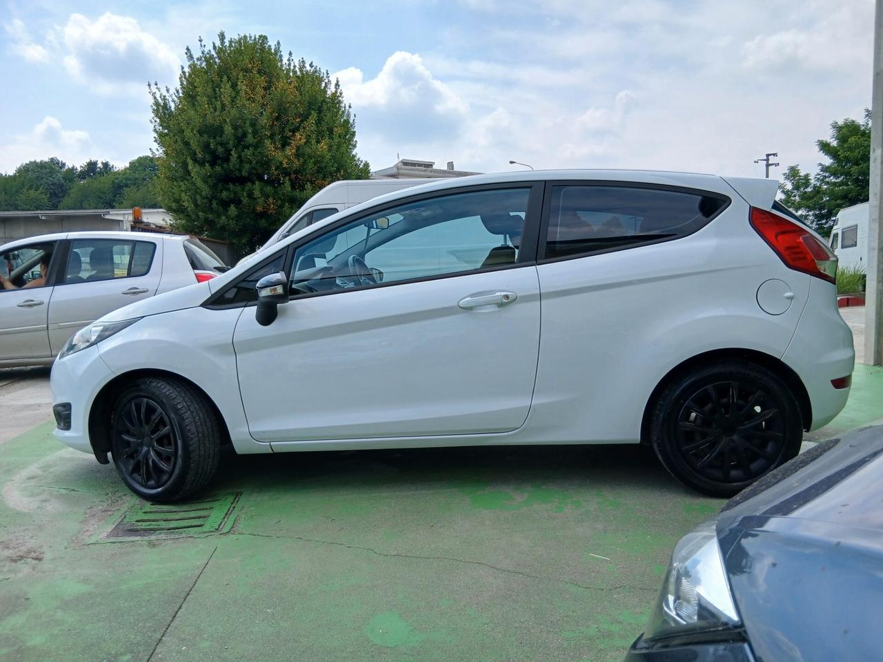 FORD FIESTA BICOLOR 1.4 GPL