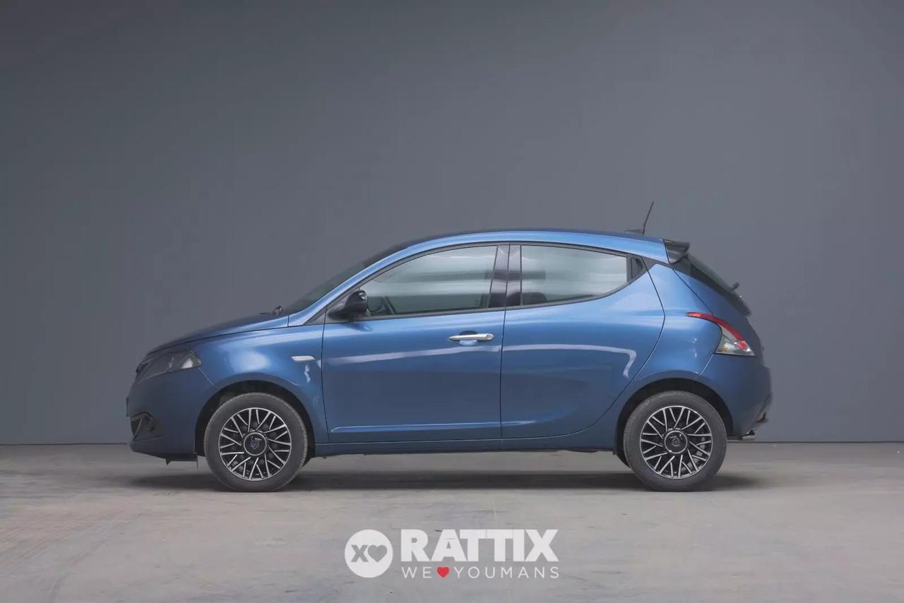 Lancia Ypsilon 1.0 Firefly Hybrid 70CV Silver