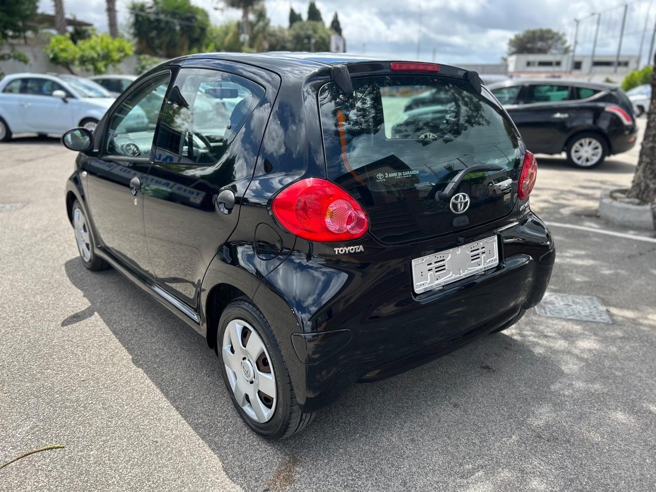 Toyota Aygo 1.0 5 porte Now