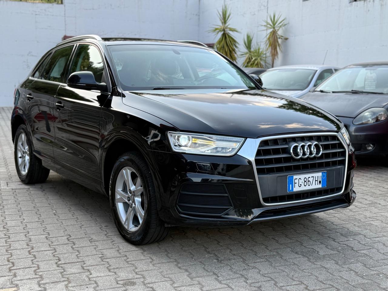 Audi Q3 2.0 TDI 150 CV Business