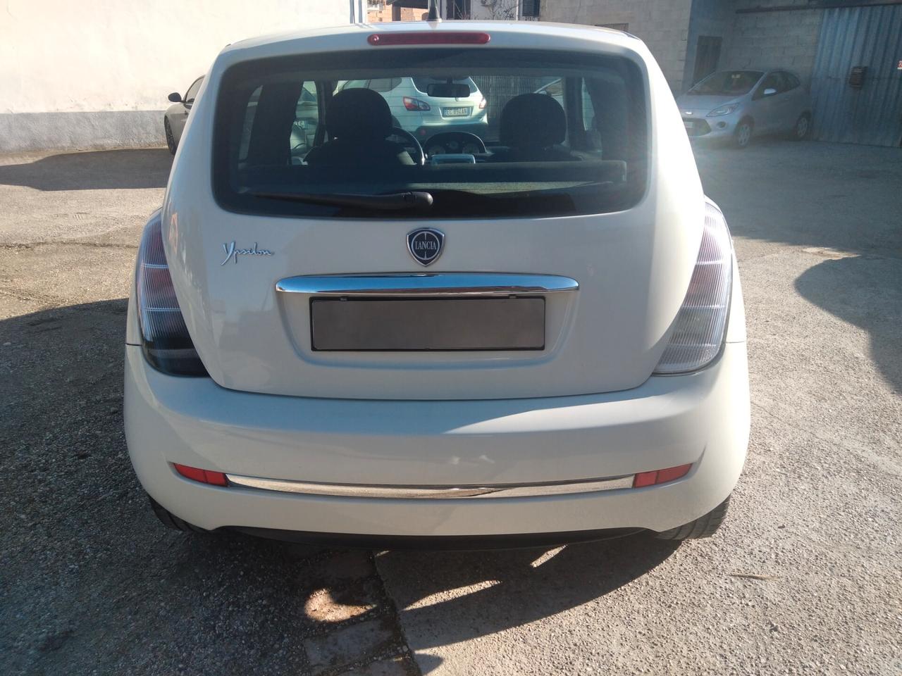 Lancia Ypsilon 1.2 69 CV Diva euro5 x neopatentati