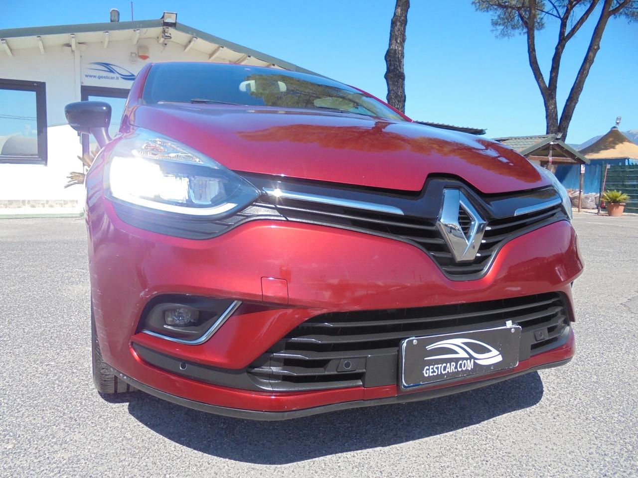 Renault Clio TCe 12V 75 CV 5 porte Moschino Life