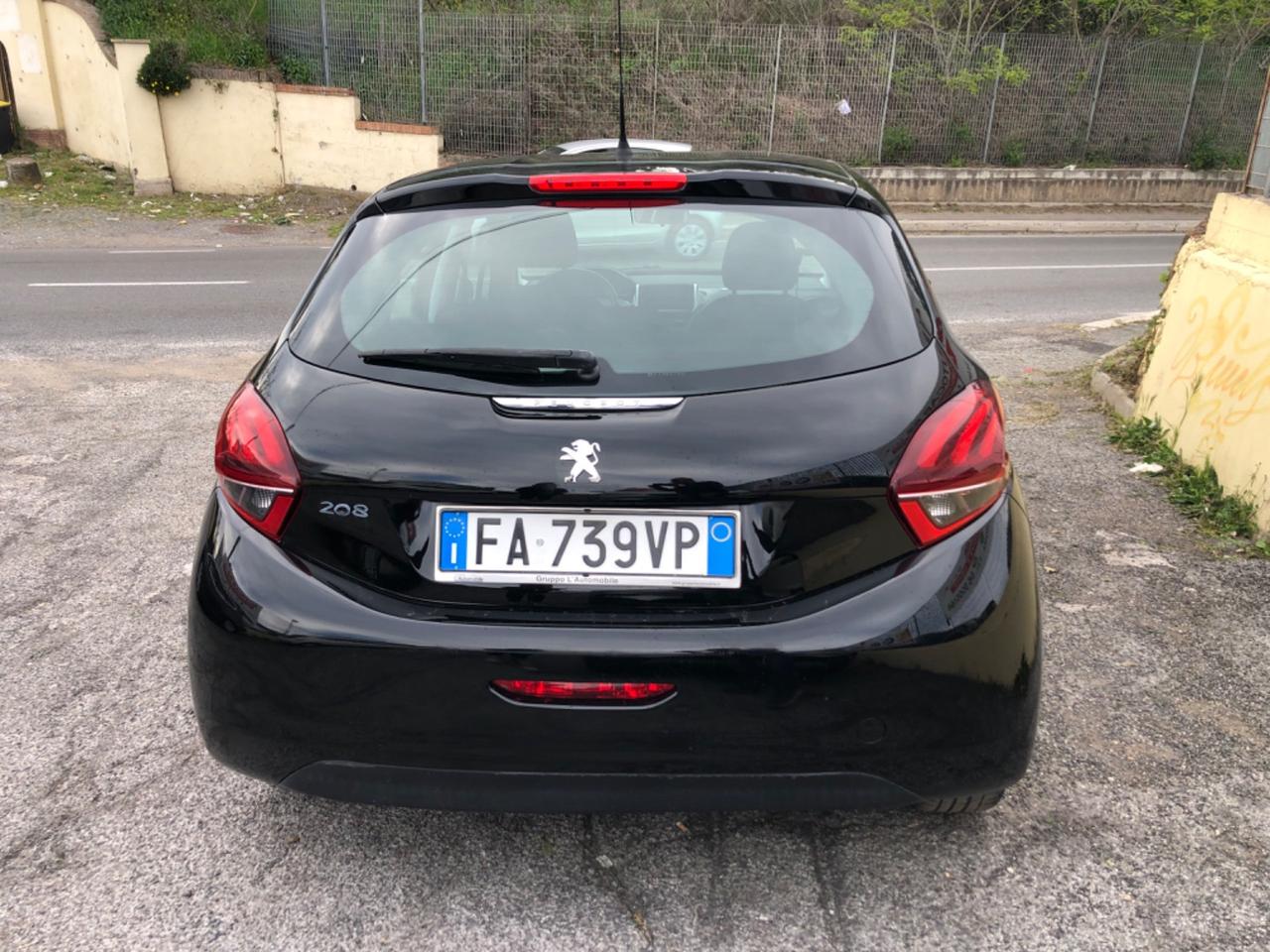 Peugeot 208 1.4 HDi 5 porte Allure - Garanzia 12 Mesi