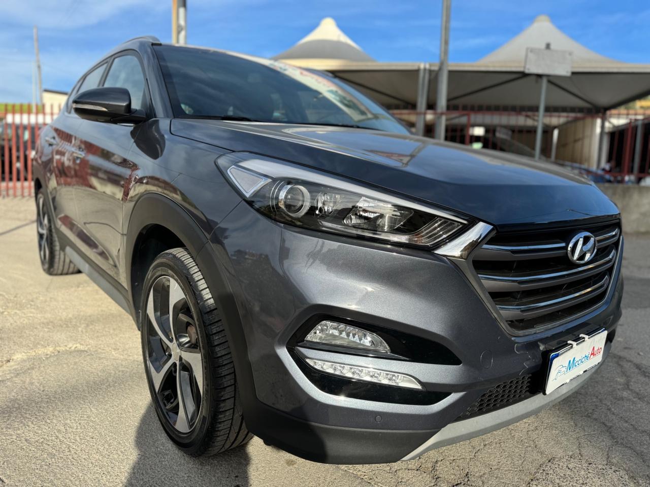 HYUNDAI TUCSON 2.0 CRDI 136 CV 4WD X-POSSIBLE FULL