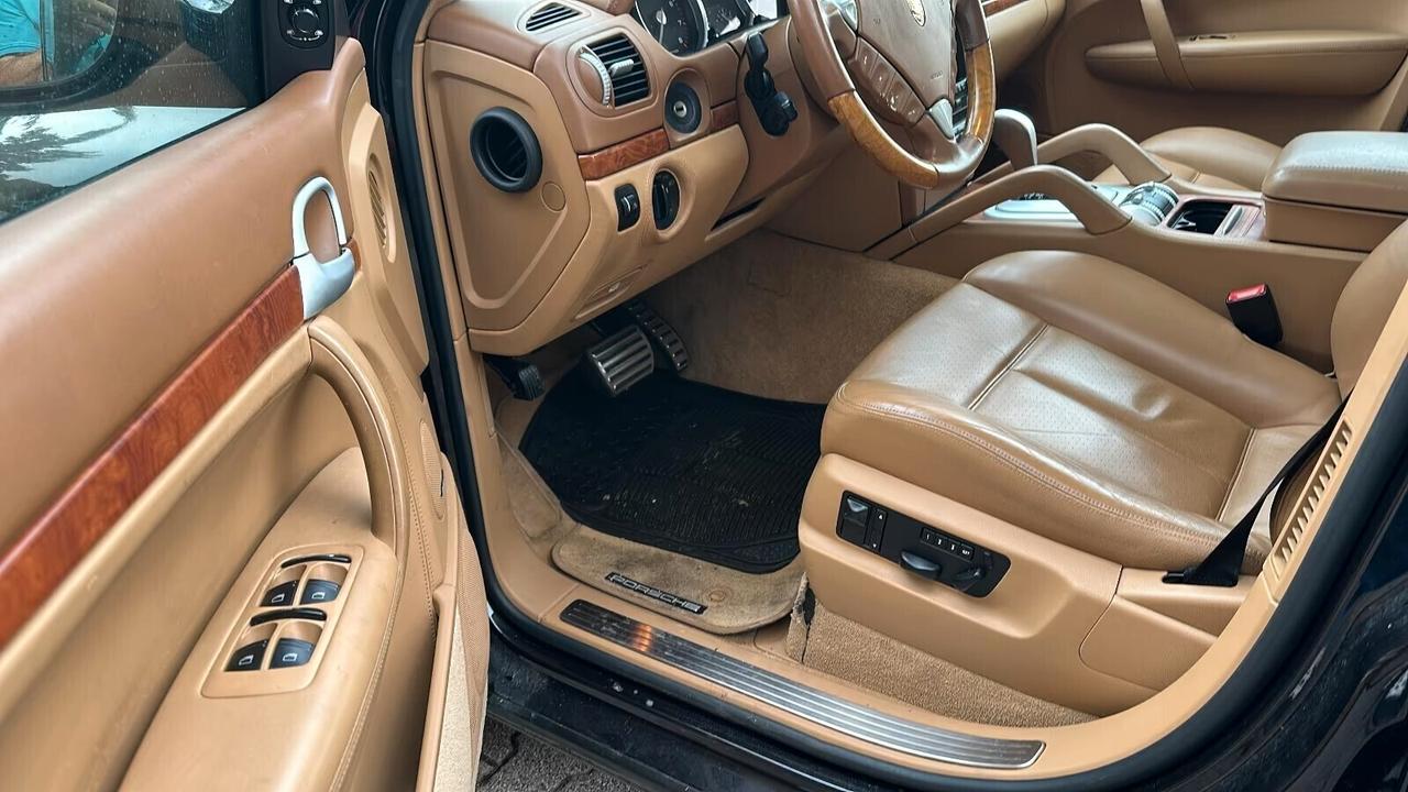 Porsche Cayenne 4.5 cat Turbo