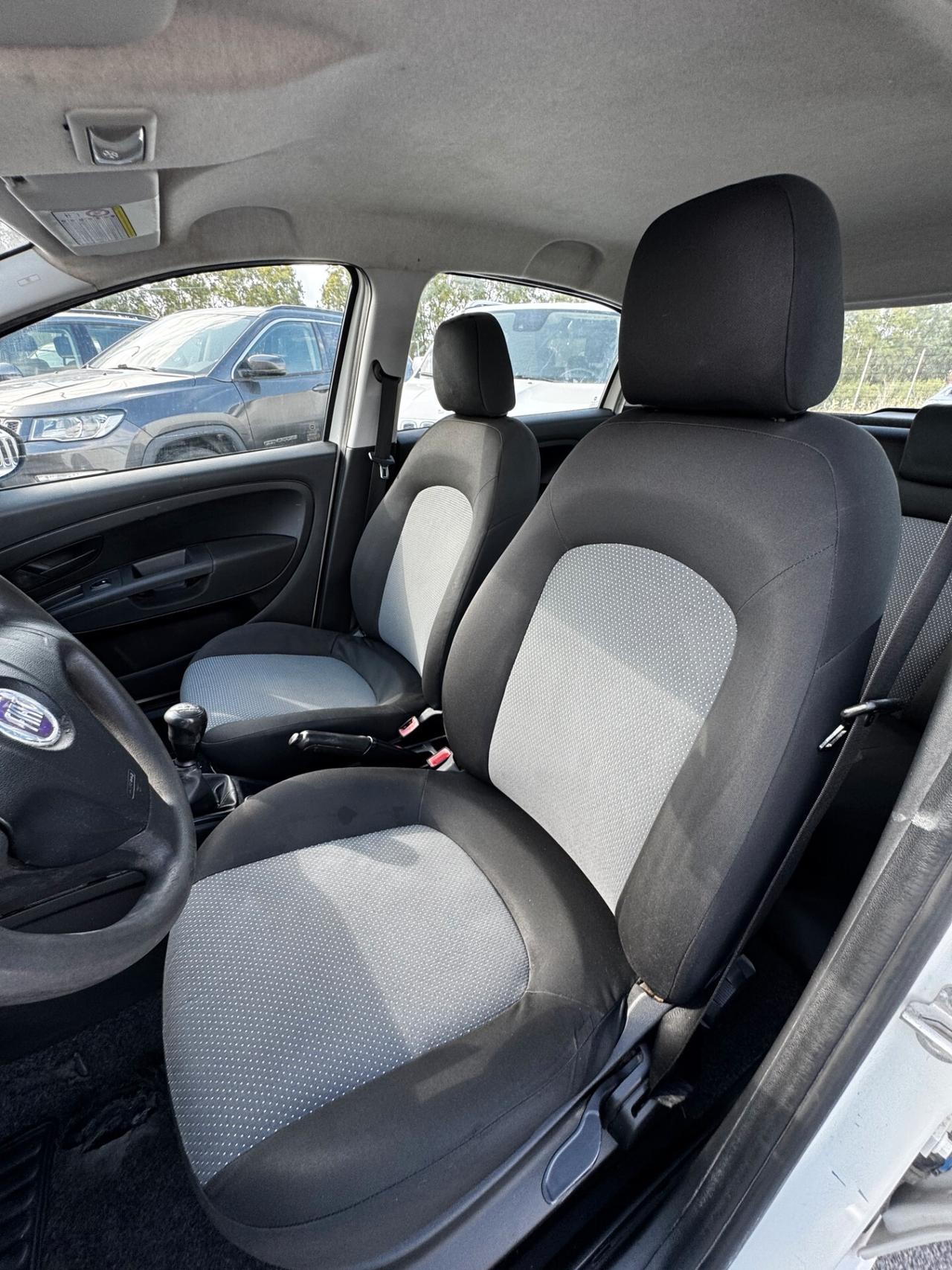 Fiat Punto 1.3 MJT II 75 CV 5 porte Lounge