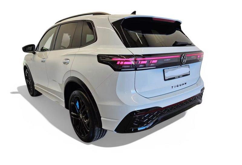 Volkswagen Tiguan 1.5 eTSI 110KW ACT R-Line DSG Black Style 20" Camera Matrix Led