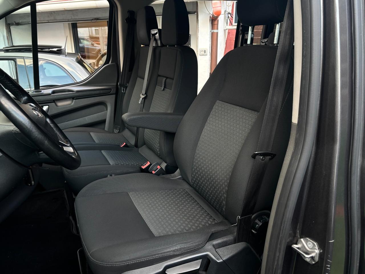 Ford Transit Custom 320 2.0 130 cv Automatico 9 Posti