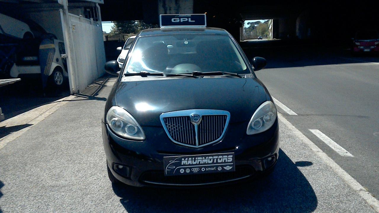 LANCIA YPSILON 2 SERIE - 1.2 69 CV ARGENTO - BENZINA/GPL - EURO 5.200,00 TRATTABILI