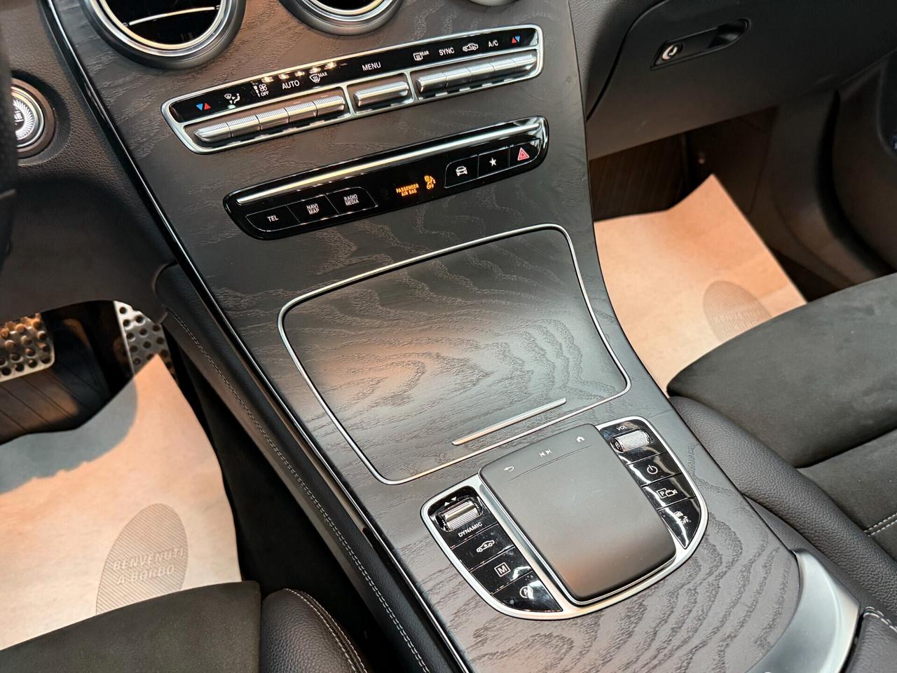 Mercedes-Benz GLC Coupé 300d 4Matic Premium Interni