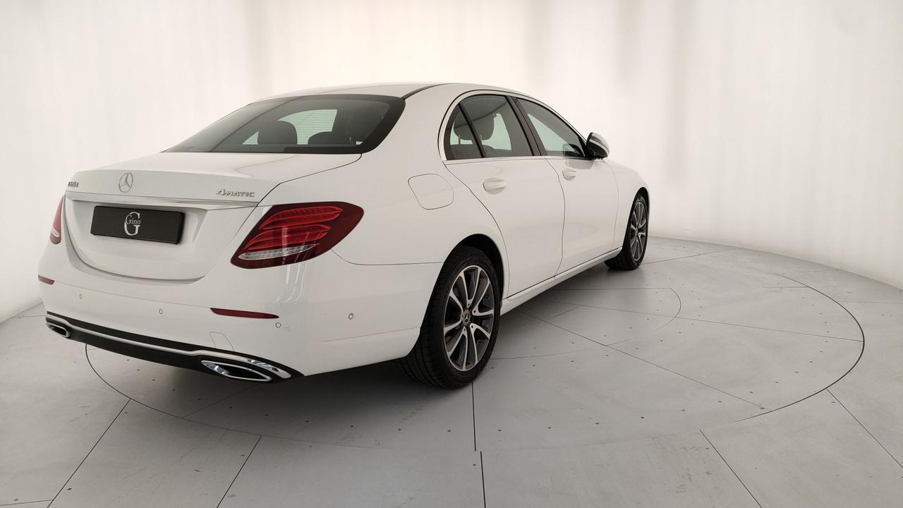 Mercedes-Benz E 220 d Business Sport 4matic auto