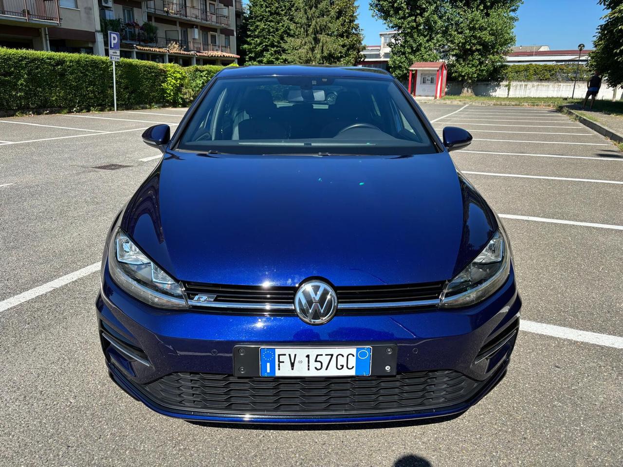 Volkswagen Golf 2.0 TDI 5p. R Line
