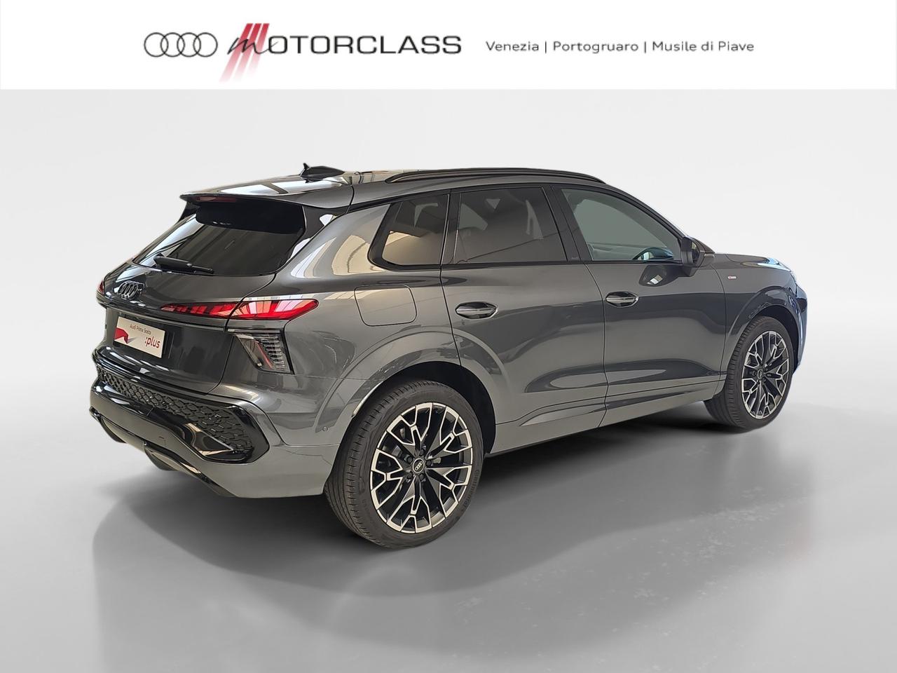 Audi Q3 2.0 tdi 150cv s line edition s tronic