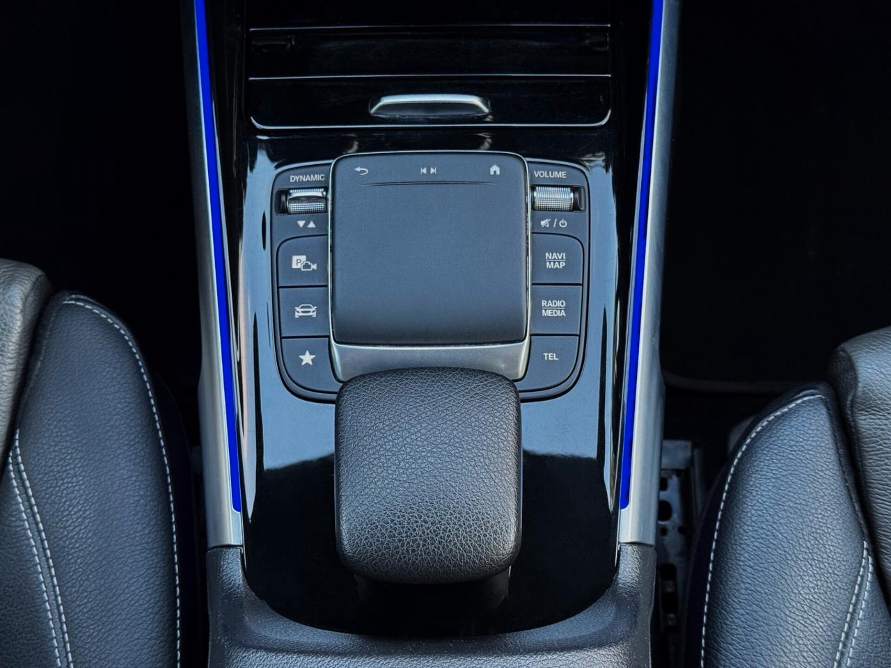 Mercedes-Benz GLB 220 d Premium AMG 4M 190CV
