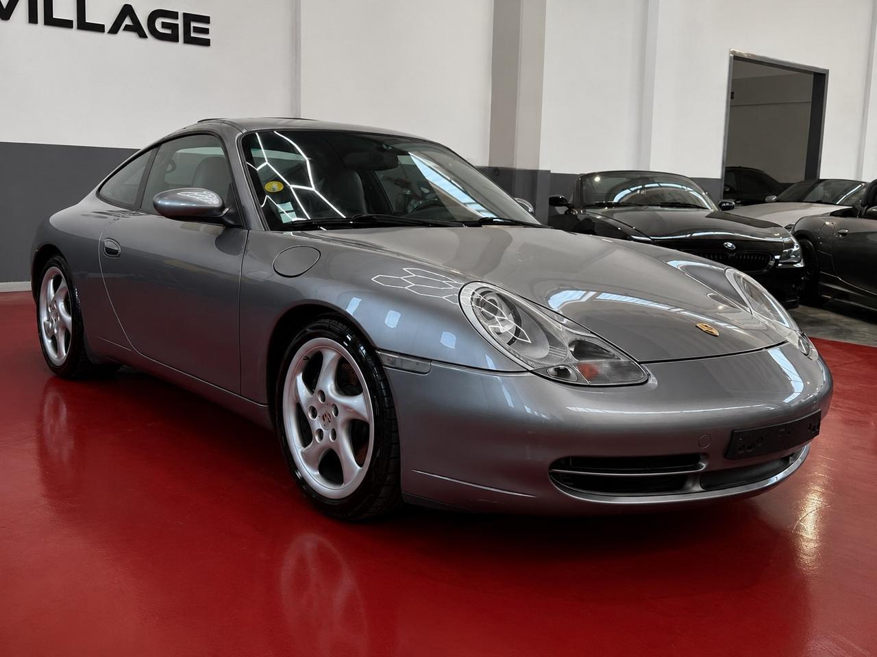 Porsche 911 Carrera cat