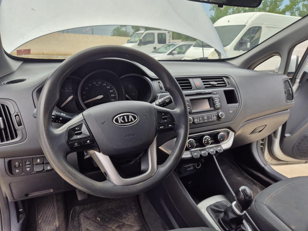 Kia Rio 1.1 CRDi WGT 5p. EX