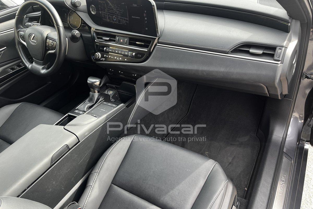 LEXUS ES Hybrid Executive