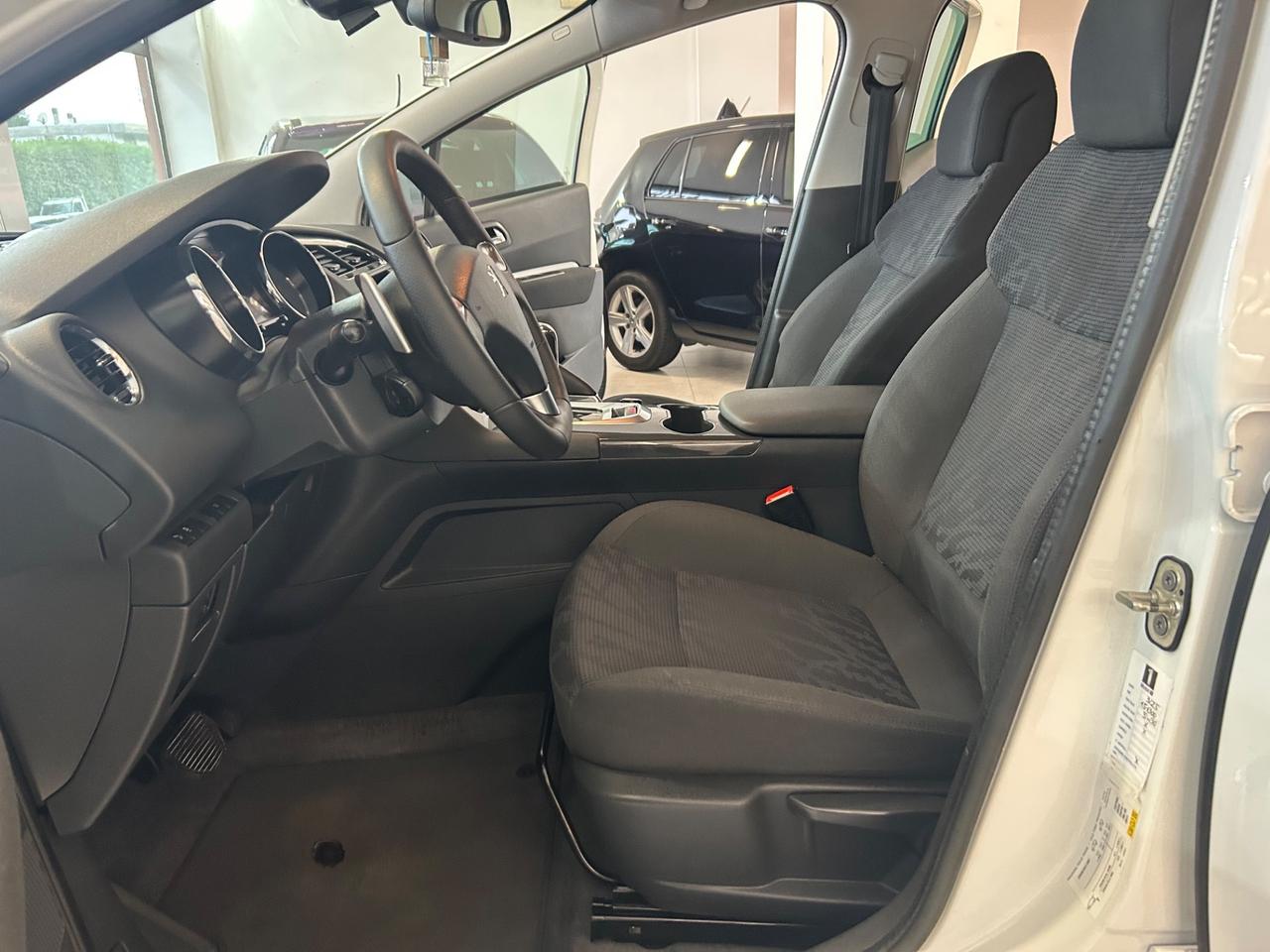 Peugeot 3008 1.6HDi 84 kw 2013 cambio aut.