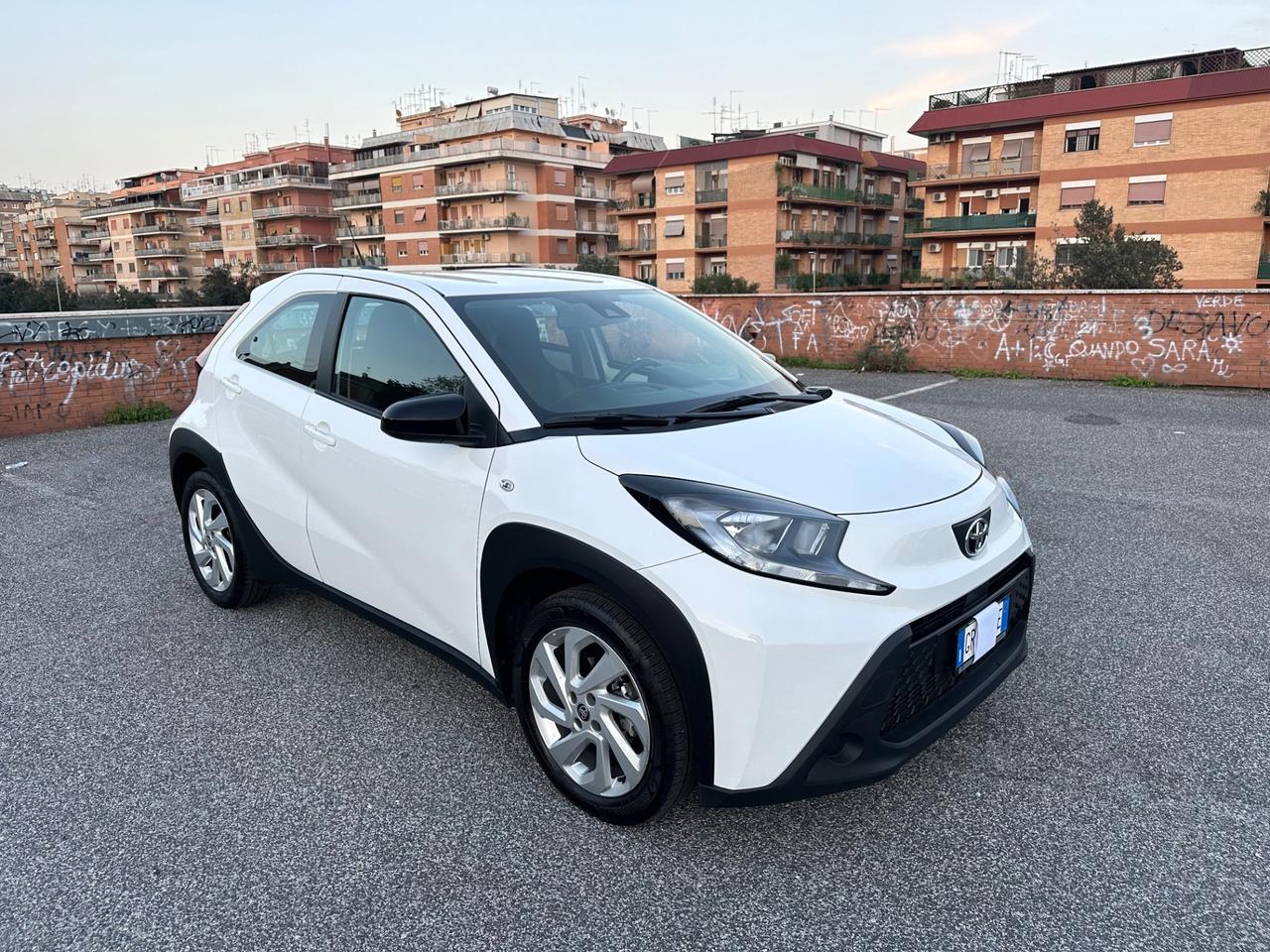 Toyota Aygo 1.0 PARI NUOVO/PACCHETTO TAGLIANDI