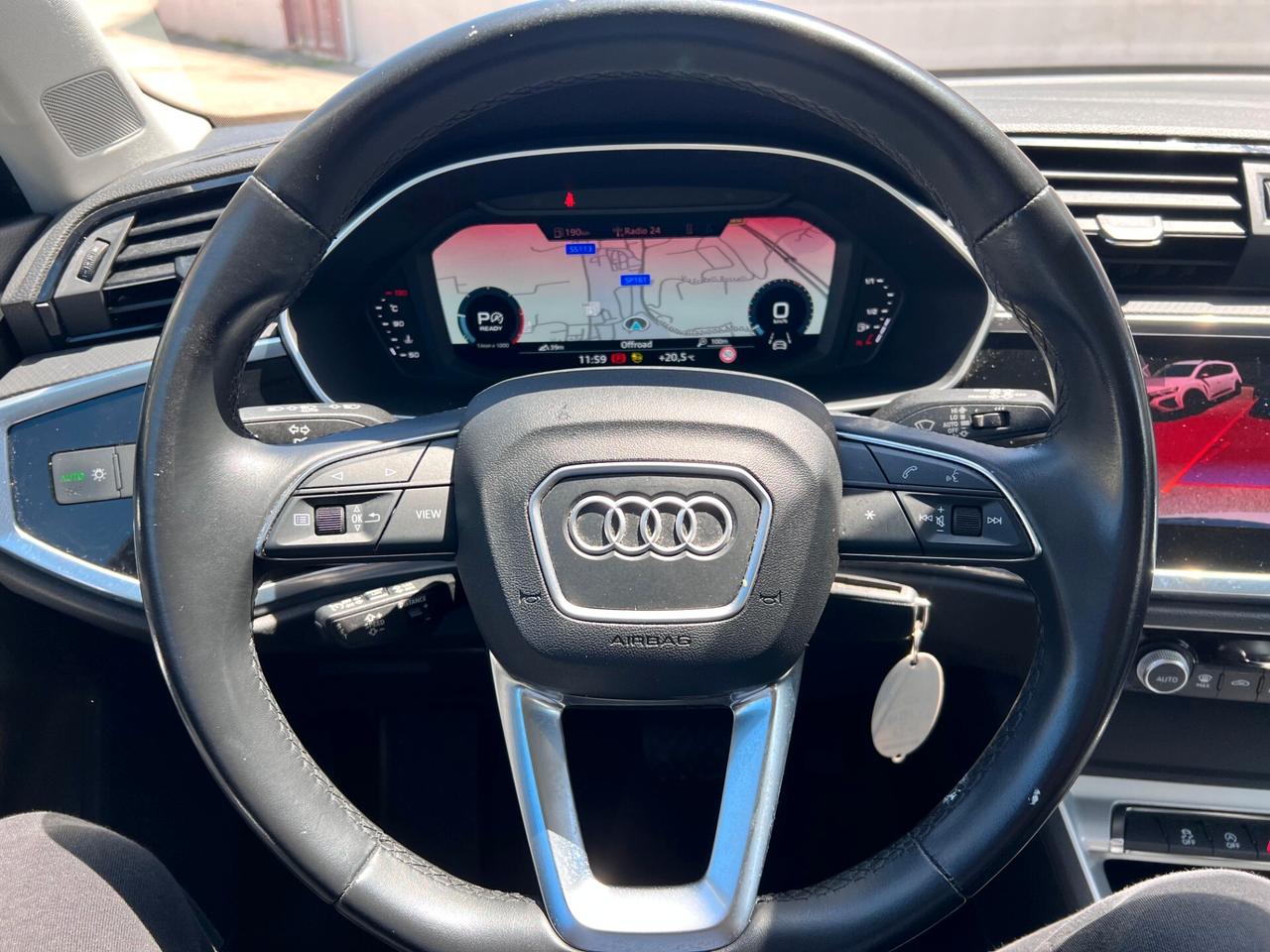 Audi Q3 35 TDI quattro S tronic Business Sport