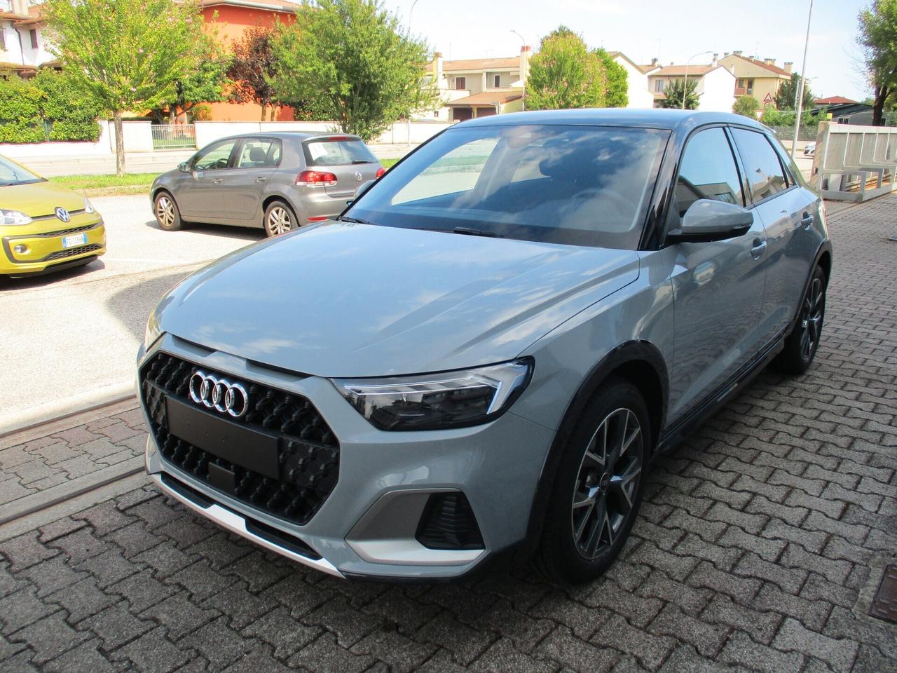 Audi A1 allstreet 30 TFSI S tronic Business