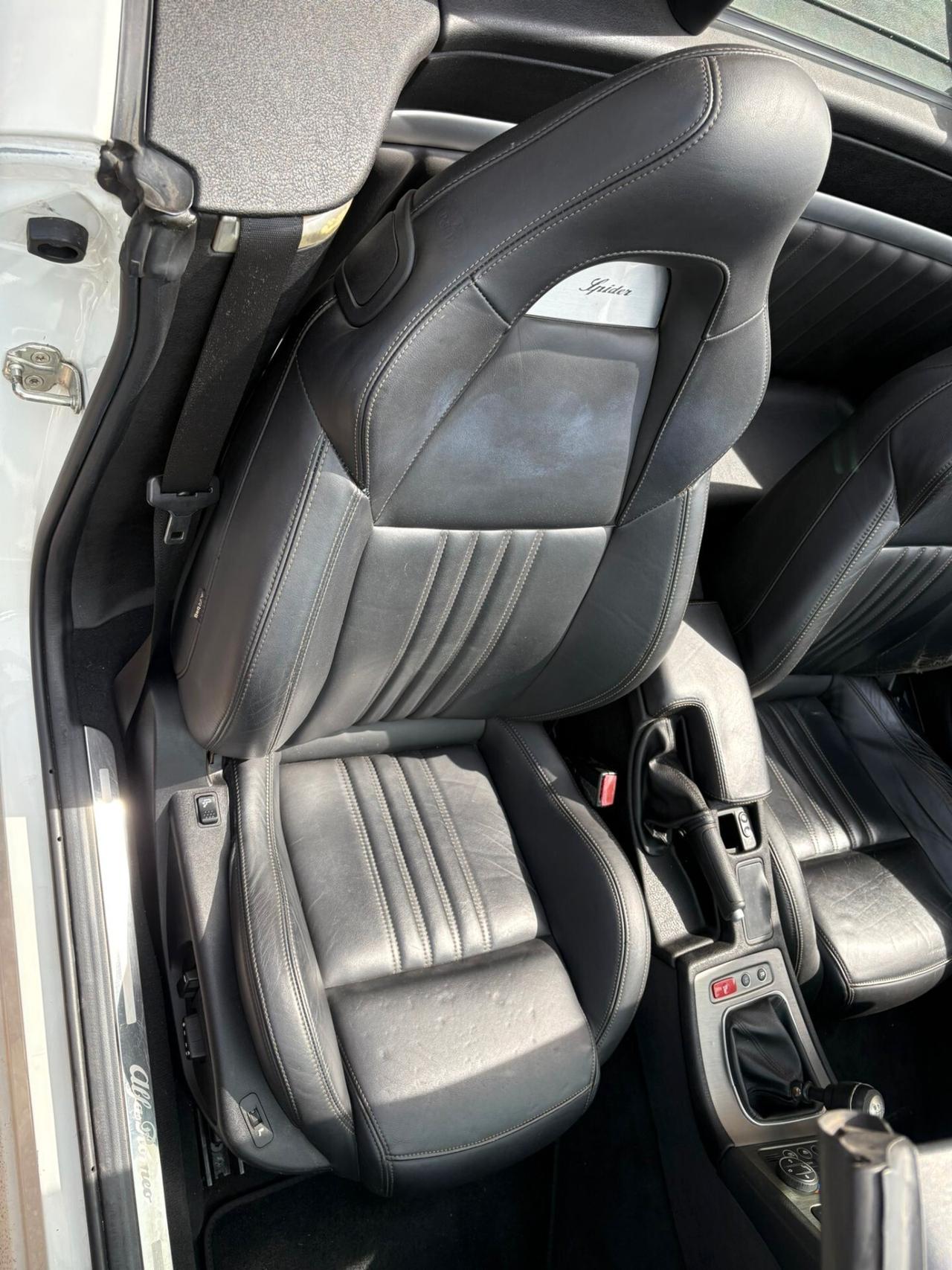 Alfa Romeo Spider 2.2 JTS Selespeed