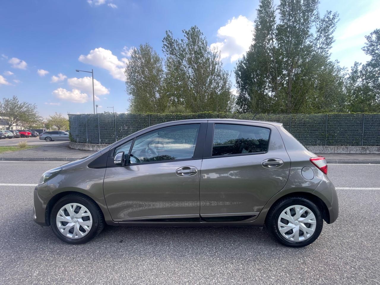 Toyota Yaris 1.0 5 porte Business