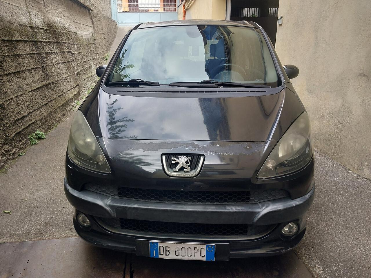 Peugeot 1007 1.4 HDi Trendy 08/2006