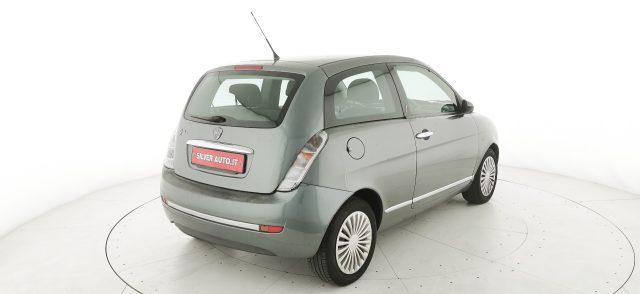 LANCIA Ypsilon 1.2 Oro