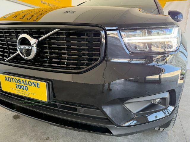 VOLVO XC40 B4 AWD Geartronic R-design TETTO/CERCHI 20"