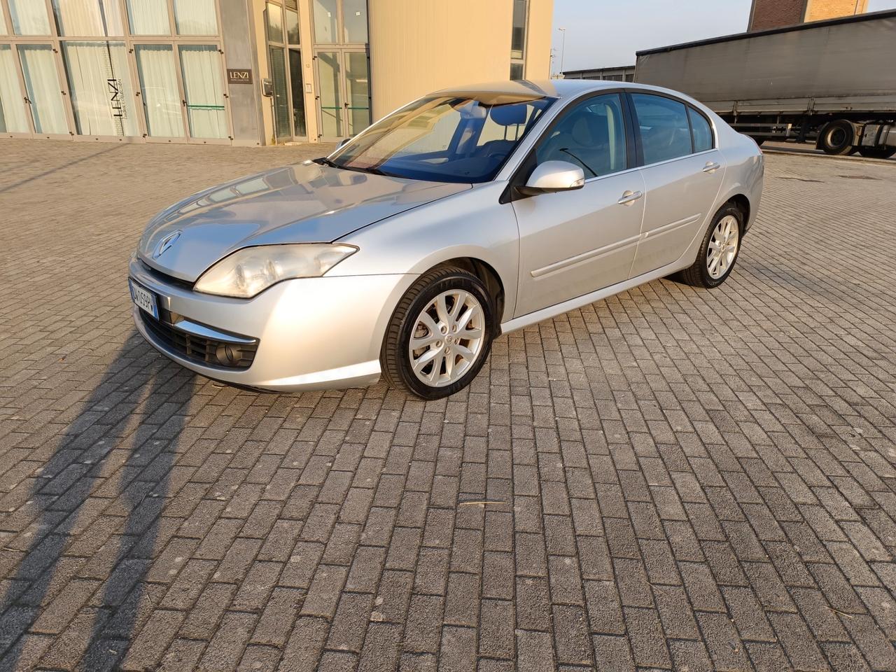 Renault Laguna 2.0 dCi del 09 SOLO 136.000 KM