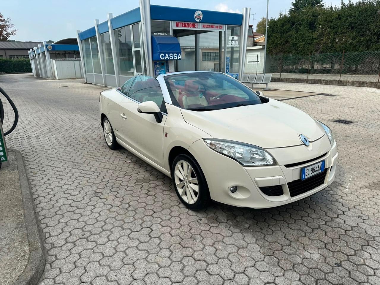 Renault Megane Mégane C-C 1.5 dCi 110CV Floride