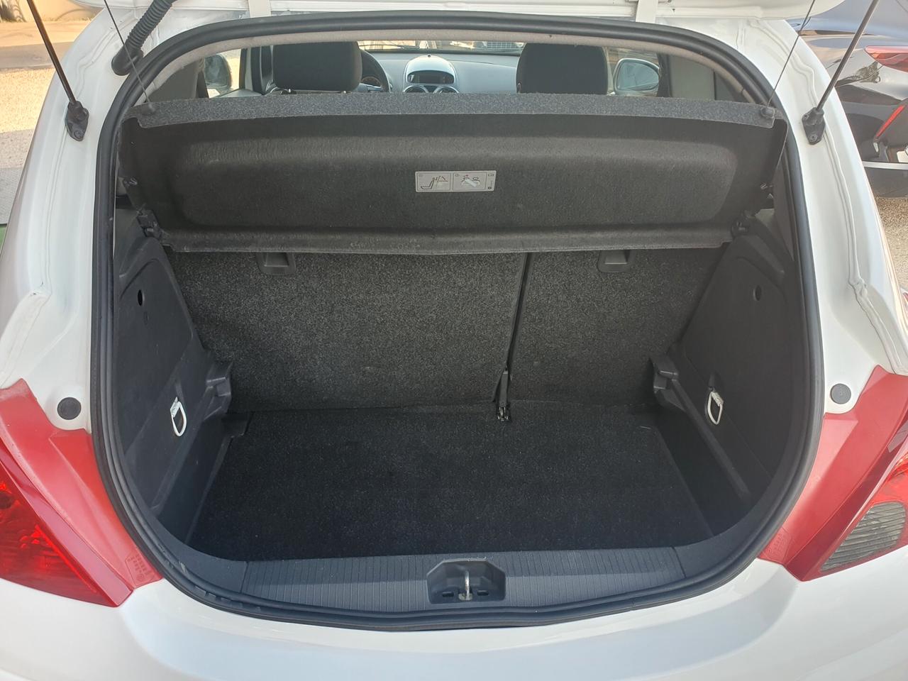 Opel Corsa 1.2 85CV 3 porte GPL-TECH Elective