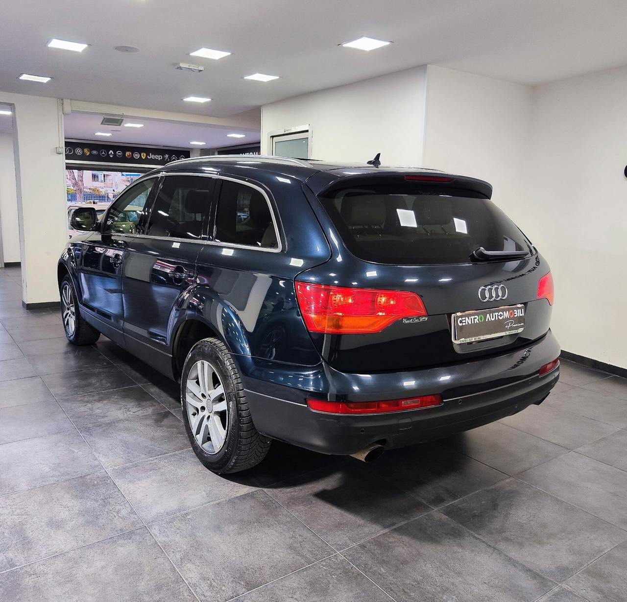 Audi Q7 3.0 V6 TDI 233CV quattro tiptronic Tetto 7 posti