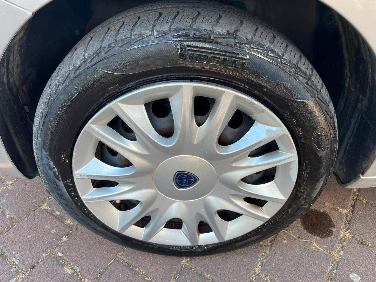 Lancia Ypsilon 1.3 MJT 16V 95 CV 5 porte S&S Elle