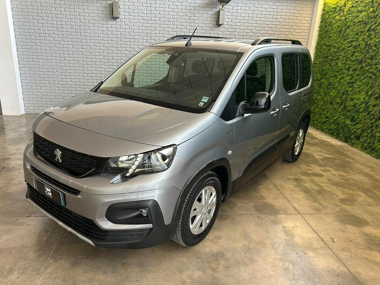 Peugeot Rifter BlueHDi 130 S&S EAT8 GT Line Standard