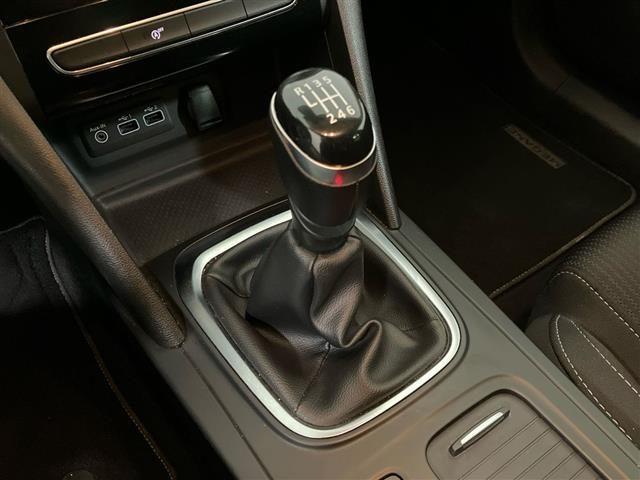 RENAULT Megane Berlina 1.5 Blue dCi Business