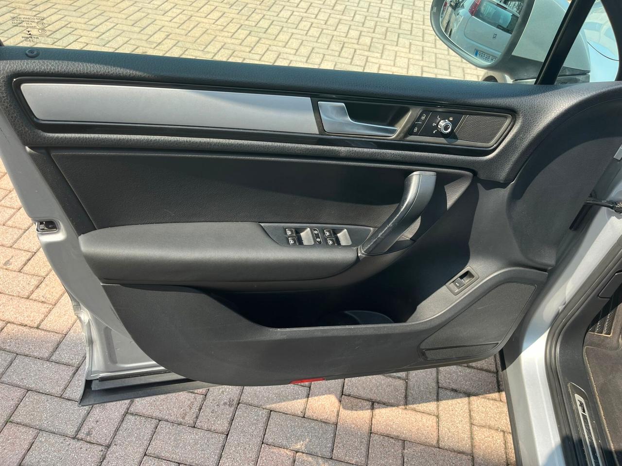 Volkswagen Touareg 3.0 TDI tiptronic RLINE GANCIO DI TRAINO